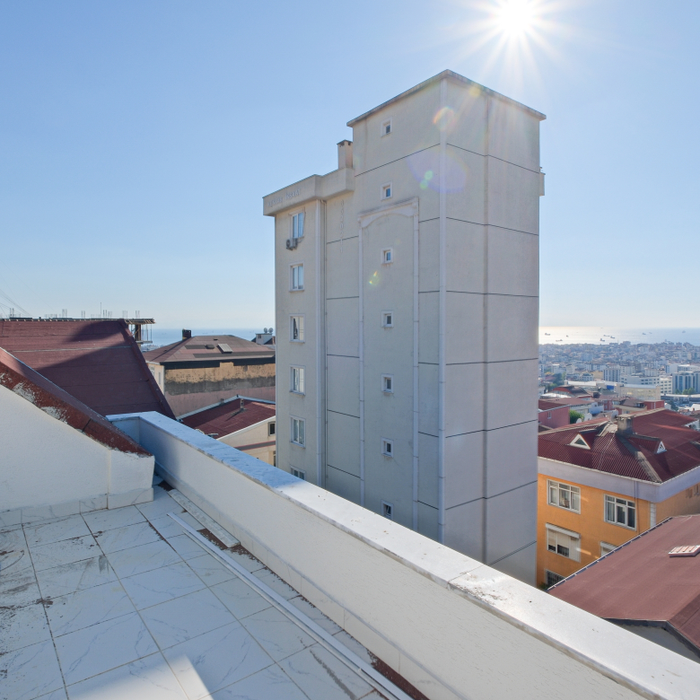 turk citizen kartal dubleks terrace