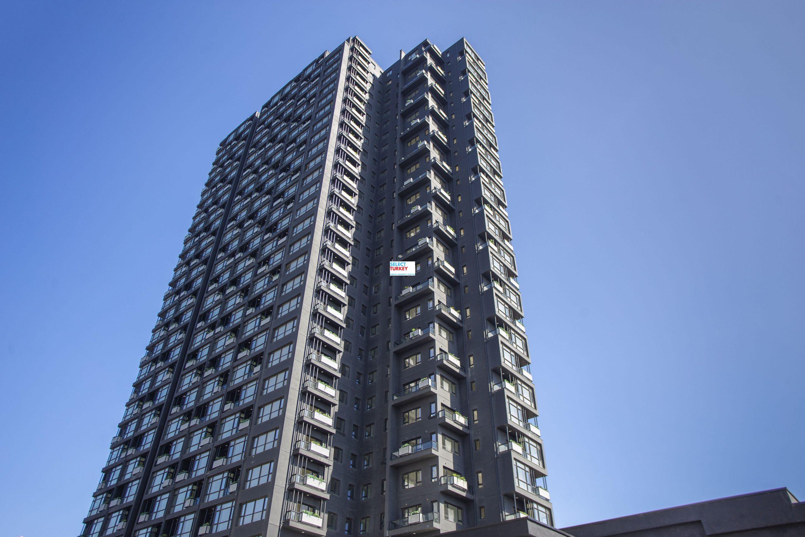 g tower residence outside
