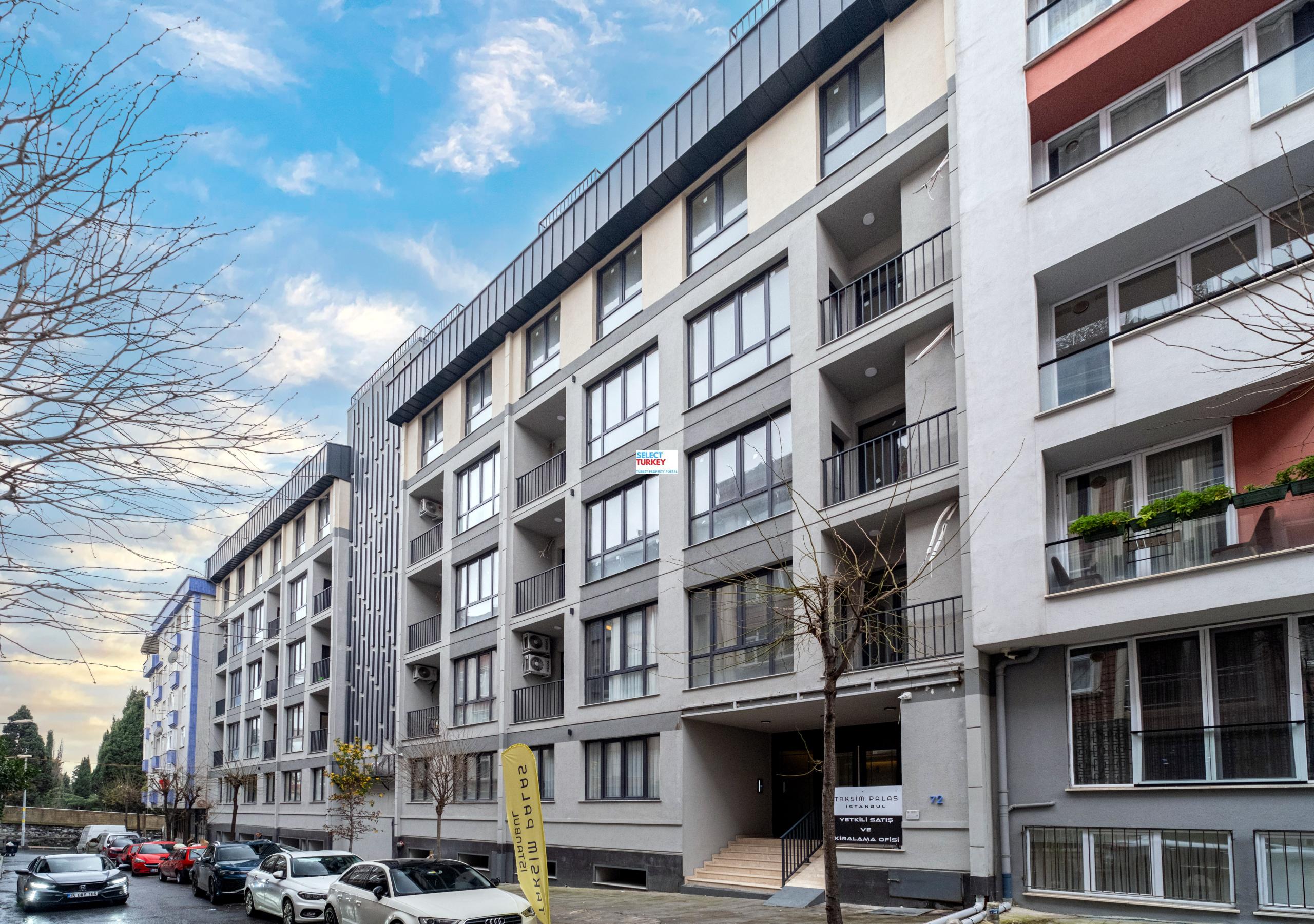 Taksim Palas location map showing its 10-minute walking distance to Osmanbey Metro Station.