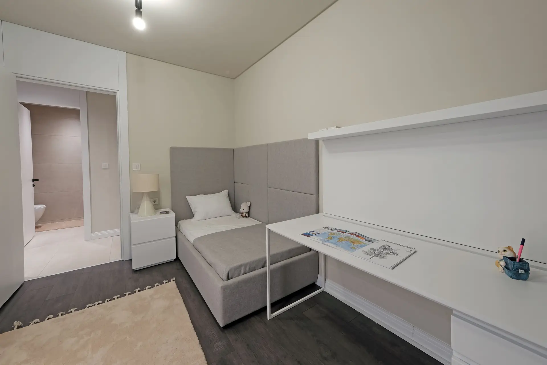 dia centro small room